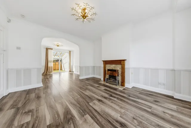 Photo 2 — Dunbar Avenue, Beckenham, BR3