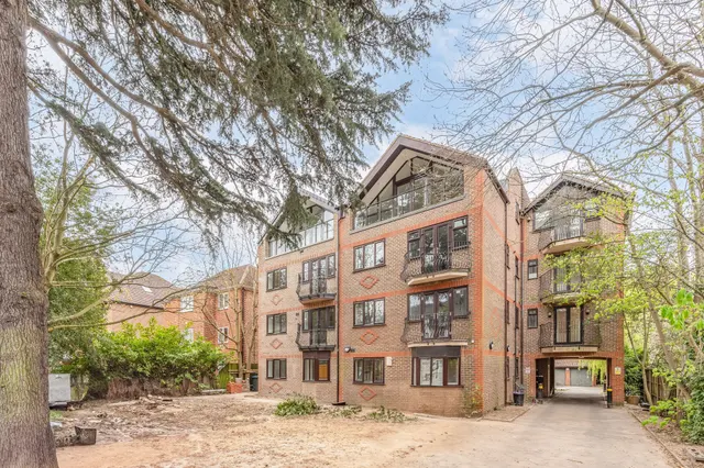 Flat 2, April Court, 43 Copers Cope Road, Beckenham, photo 1