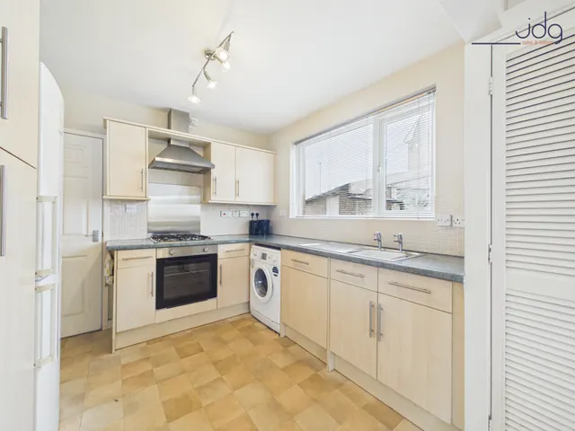 Oak Avenue, Morecambe, LA4, photo 3