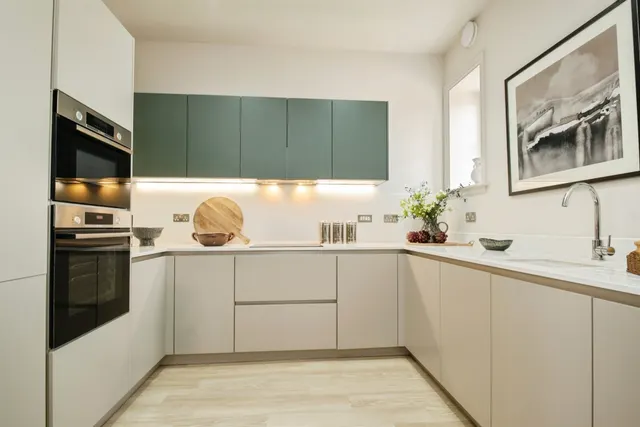 Lodge Road, Caerleon, NP18, photo 3
