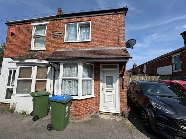 Raven Road, Newtown, SO14, photo 1