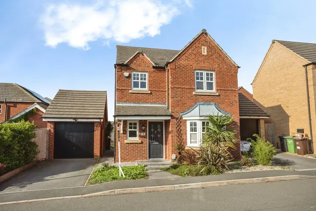 Wisteria Way, Loughborough, LE11, photo 1