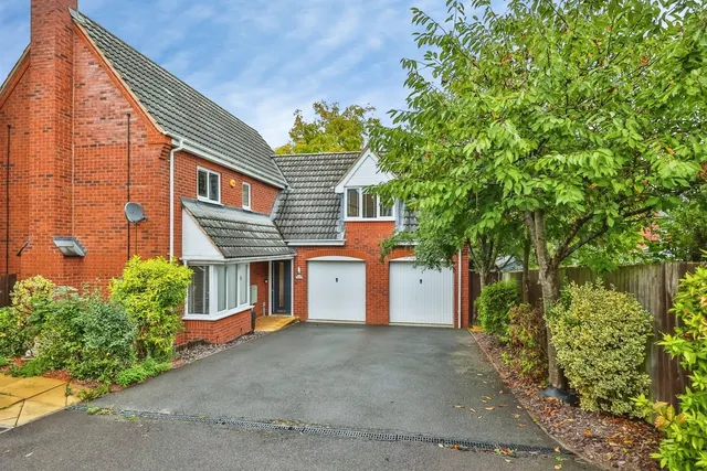 Holly Leaf Road, Hucknall, NG15, photo 1