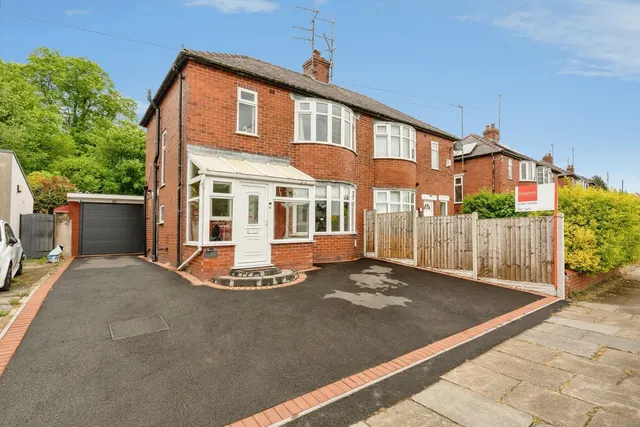 Brunshaw Avenue, Burnley, Lancashire, BB10, photo 1