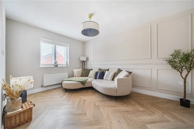 Falkland Drive, Warsash, SO31, photo 2