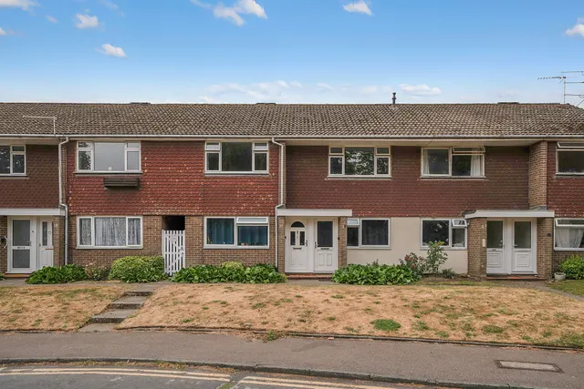 Windfield, Leatherhead, KT22, photo 1