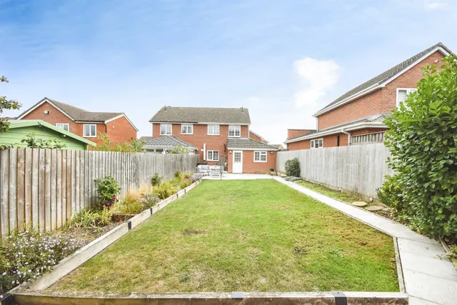 Bramble Close, Haverhill, CB9, photo 3