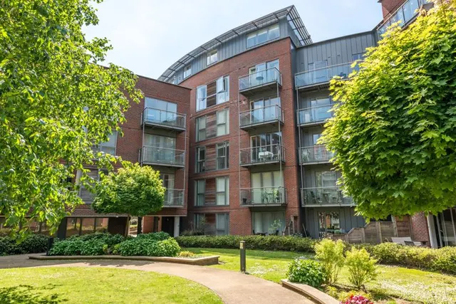 The Heart, Walton-On-Thames KT12 1GB, photo 1