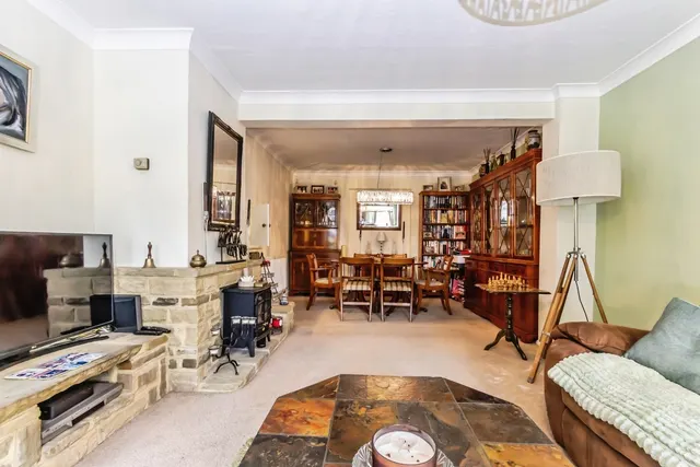 Green Lane, Crawley, RH10, photo 3