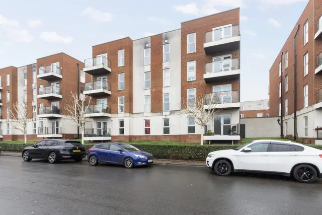 Alcock Crescent, Dartford, photo 1