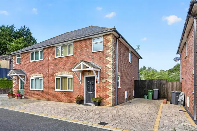 Newbridge Close, Shanklin, PO37, photo 1
