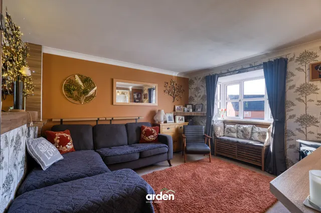 Pavilion Gardens, Bromsgrove, B61, photo 2