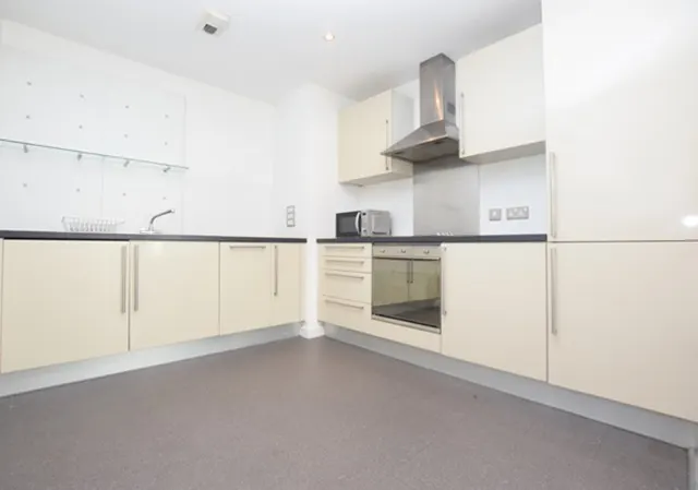 Draymans Court, 211 Ecclesall Road, Sheffield, S11 8LH, photo 1