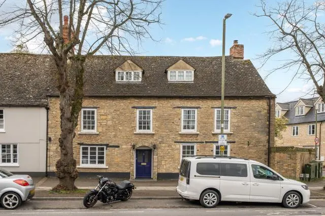 Corn Street, Witney, OX28, photo 3