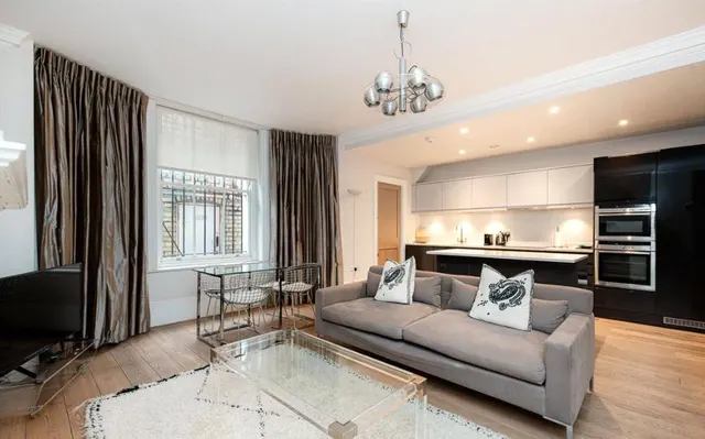 Welbeck Street, Marylebone, W1G, photo 2