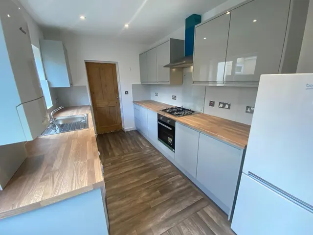 Omdurman Street, Swindon, SN2, photo 2