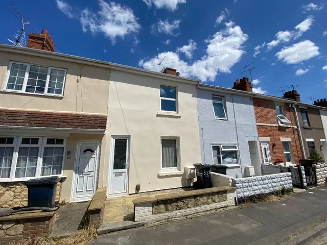 Omdurman Street, Swindon, SN2, photo 1