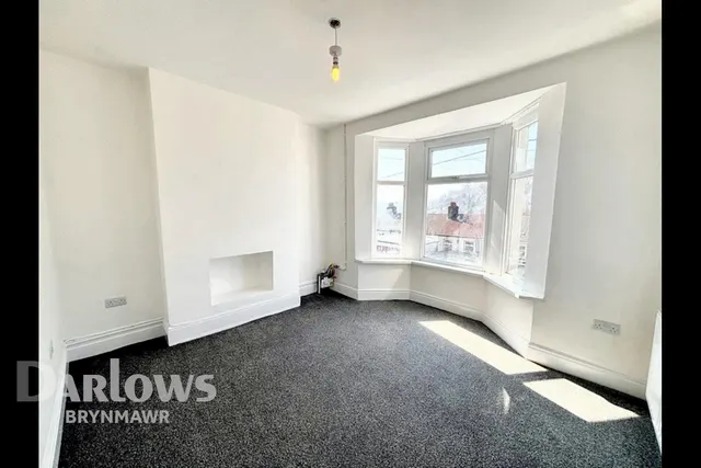 Bryngwyn Road, Abertillery, photo 3