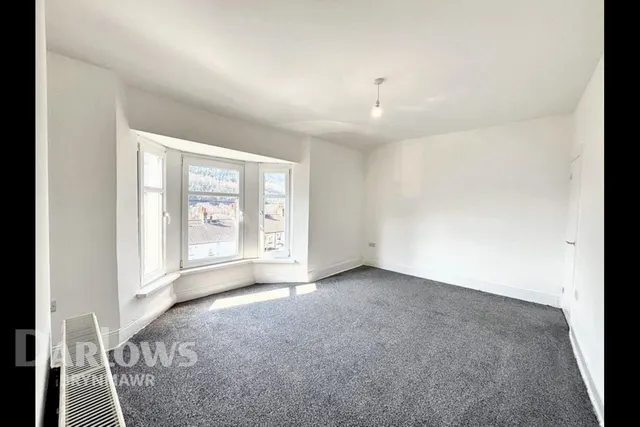 Bryngwyn Road, Abertillery, photo 2