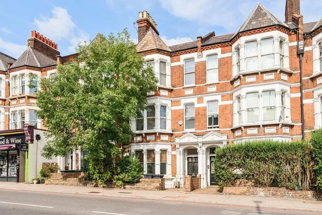 Photo 2 — Archway Road, Highgate, London, N6