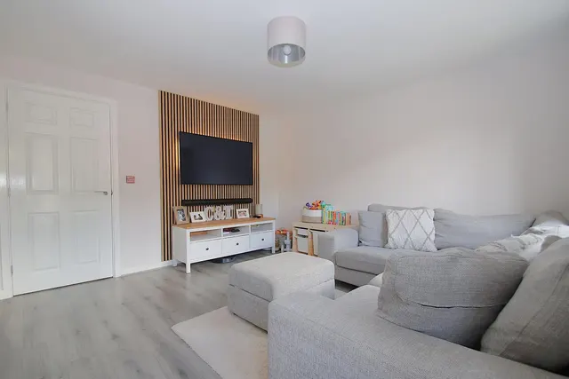 Photo 3 — Chiltern Crescent, Fair Oak, EASTLEIGH, Hampshire, SO50 7GJ