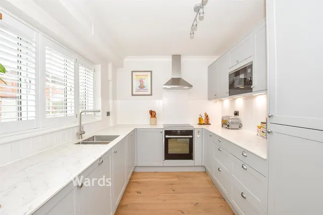 Meadow Bank, West Malling, ME19, photo 2