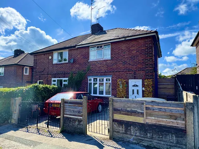 Hamblett Crescent, St Helens, photo 1