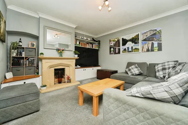 Worcester Road, Evesham, WR11, photo 2