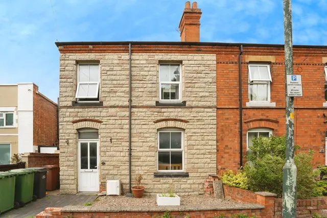 Worcester Road, Evesham, WR11, photo 1