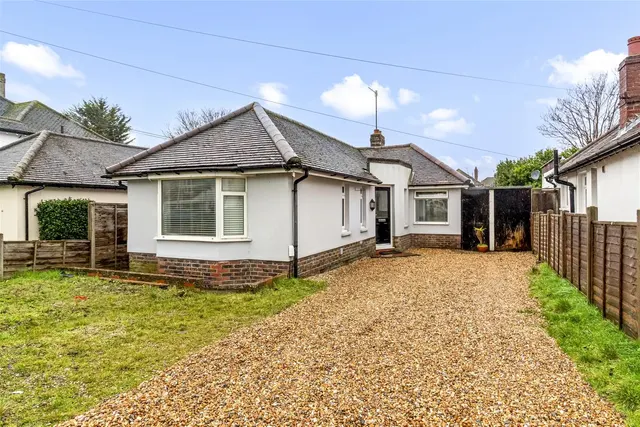 Hadley Avenue, Broadwater, Worthing, photo 1