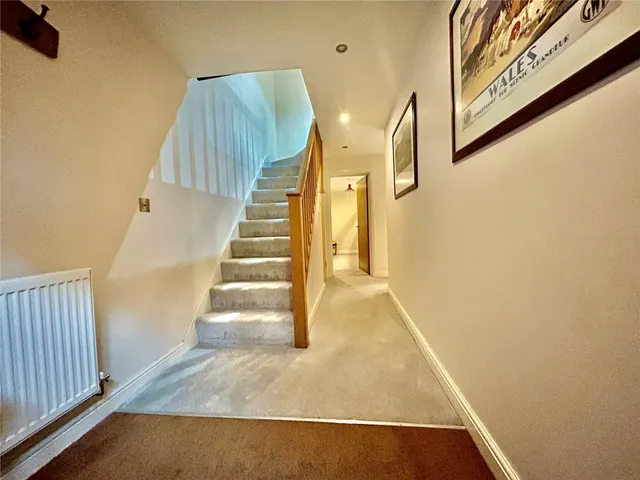 Cadnant Road, Menai Bridge, LL59, photo 3