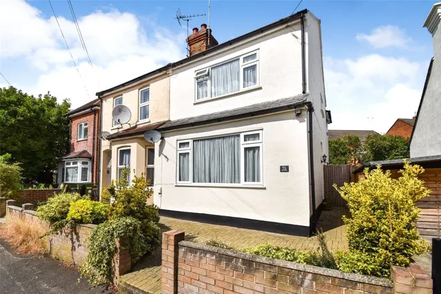 Holly Road, Aldershot, Hampshire, GU12 4SQ, photo 1