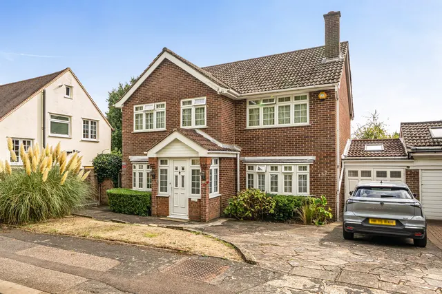 Uxbridge Road, Harrow, HA3, photo 1