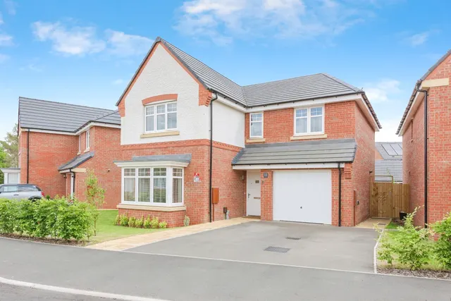 Battalion Drive, SUTTON COLDFIELD, photo 1