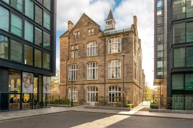 Simpson Loan, Quartermile, EH3, photo 3