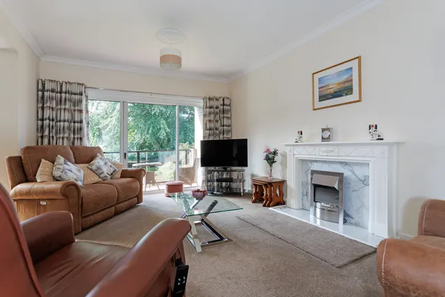 Photo 3 — 14 Savoy Court, Ayr, KA7 2XP