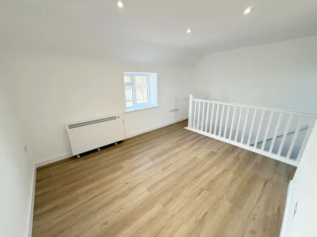 London Road, Grantham, photo 1