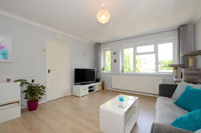 Roxeth Green Avenue, Harrow, HA2, photo 2
