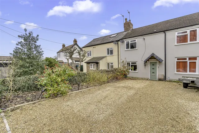 Broad Lane, Yate, BS37 7LB, photo 1