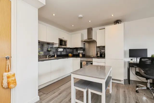 Whitchurch Lane, Bristol, BS14, photo 2