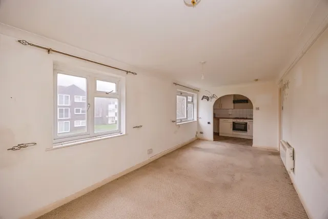 Crombie Close, Waterlooville, PO8, photo 2