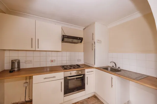 Crombie Close, Waterlooville, PO8, photo 3
