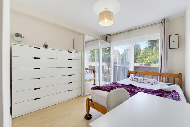 Photo 3 — Whitton Road, Hounslow, TW3 2EG