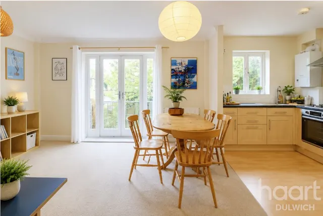 Blenheim Grove, SE15, photo 1