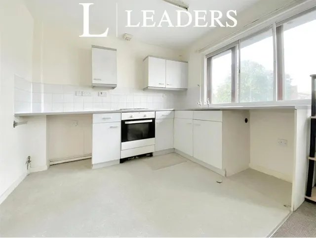 Spring Lane, Worcester, WR5, photo 3