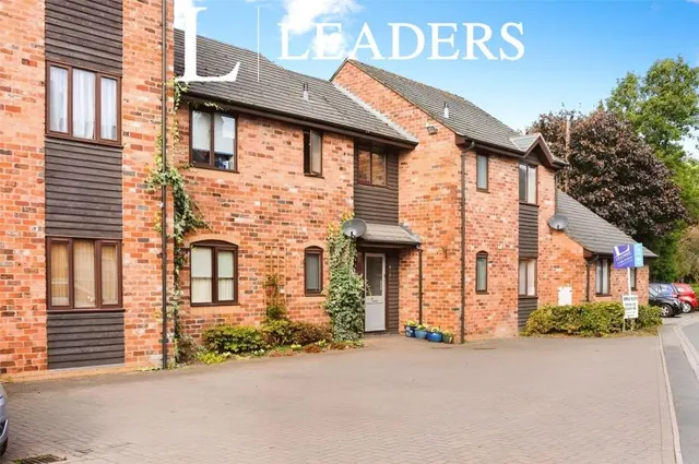 Spring Lane, Worcester, WR5, photo 1