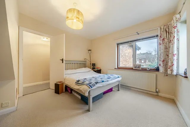 Photo 3 — Foyle Road, SE3