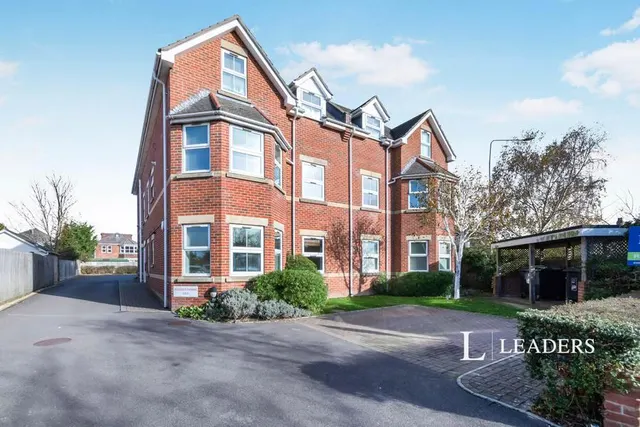Ophir Road, Bournemouth, BH8, photo 1