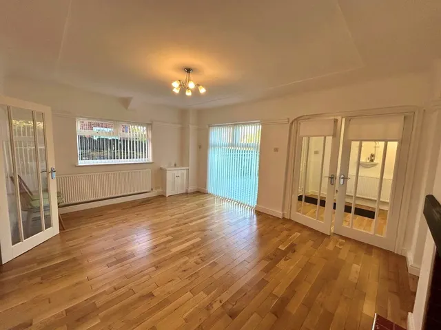 Shrewsbury Road, Prenton, CH43, photo 3