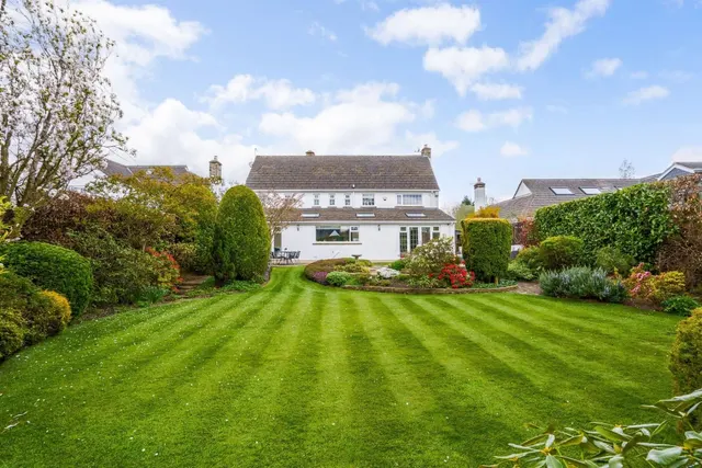 Hawksworth Lane, Guiseley, LS20, photo 1